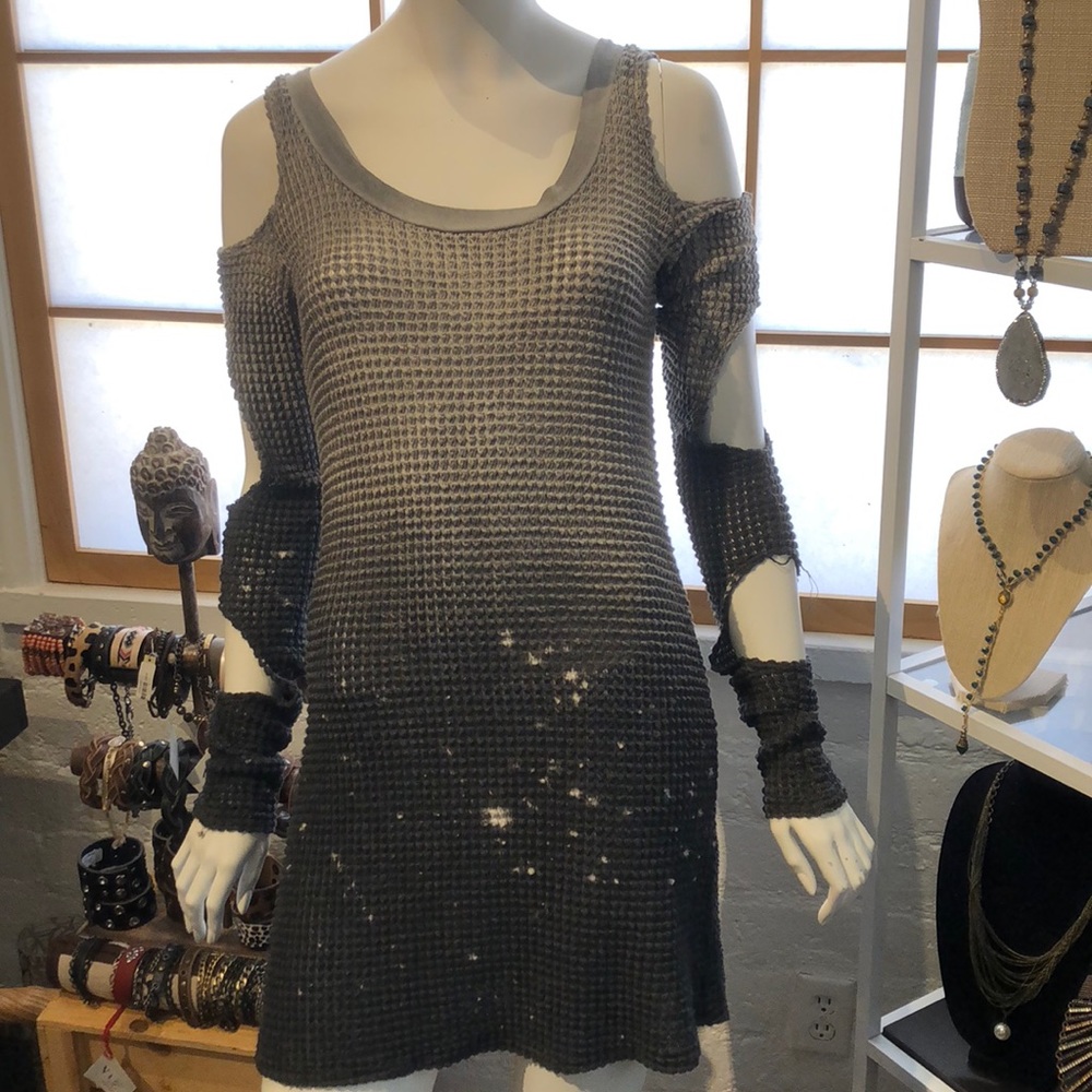 Long sleeve top
